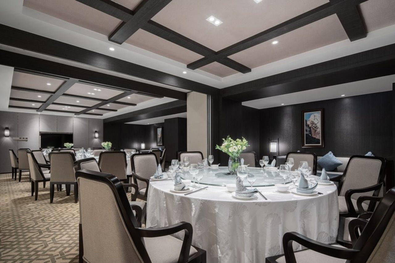 Minshan Lhasa Grand Hotel Чънду Екстериор снимка