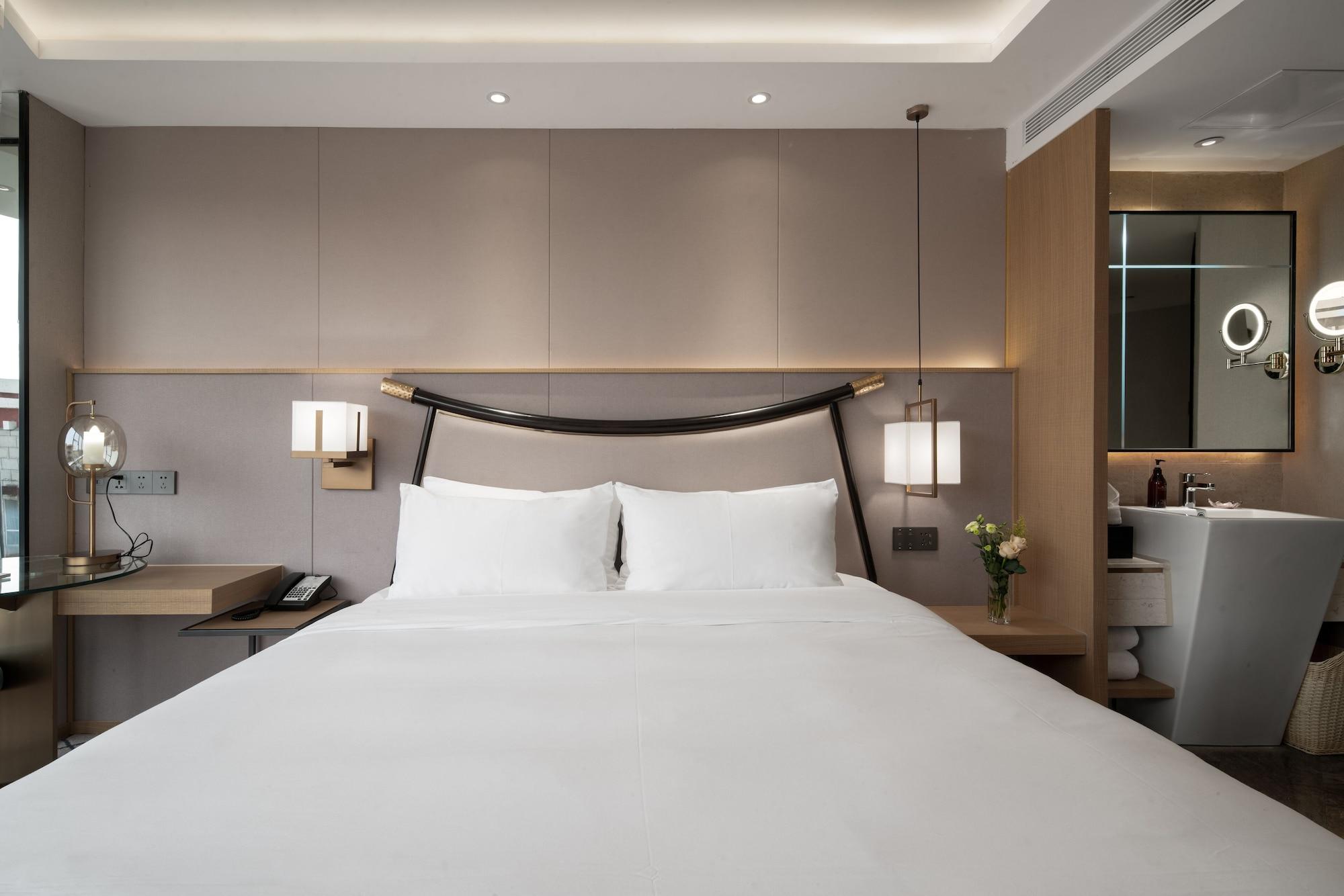 Minshan Lhasa Grand Hotel Чънду Екстериор снимка