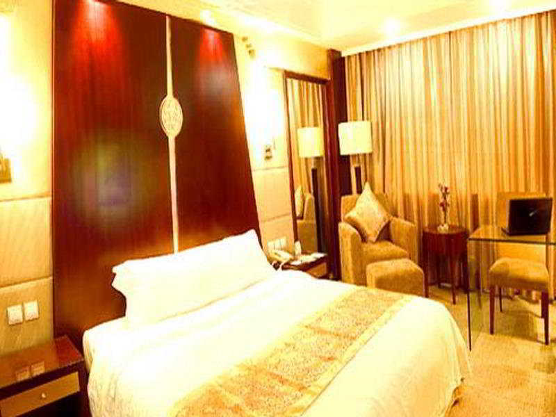 Minshan Lhasa Grand Hotel Чънду Екстериор снимка