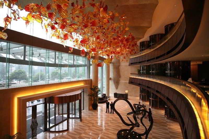 Minshan Lhasa Grand Hotel Чънду Екстериор снимка